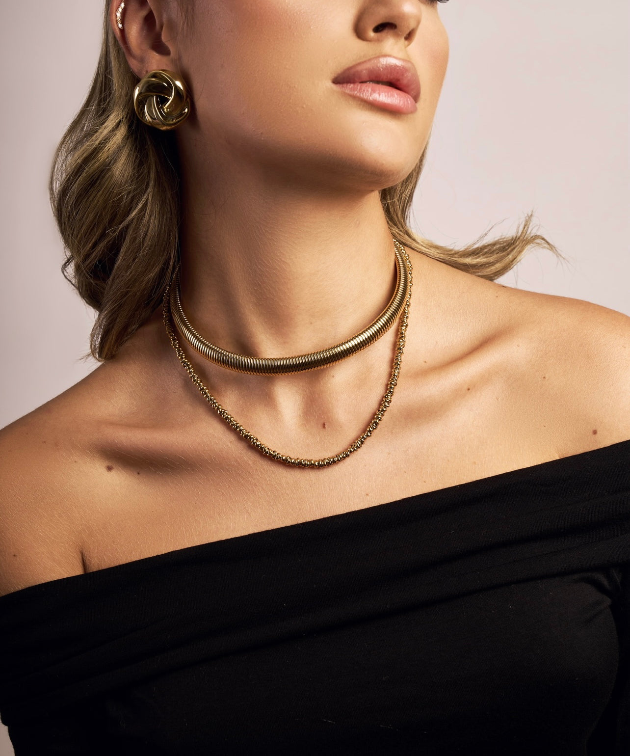 Collana omega